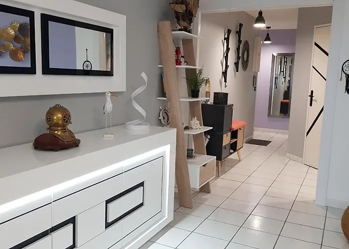 Petit Port - T3 Vue Bassin Apartman *